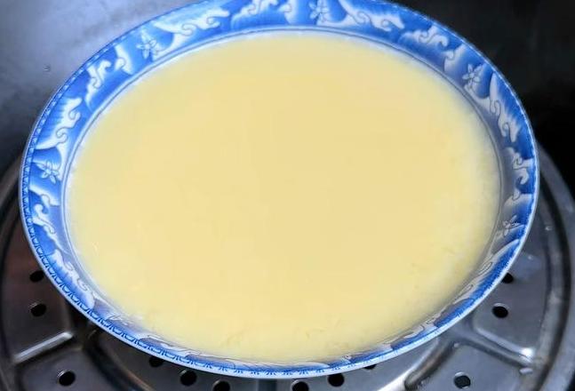 【蒸鸡蛋做法全解析】蒸出滑嫩无蜂窝的秘密